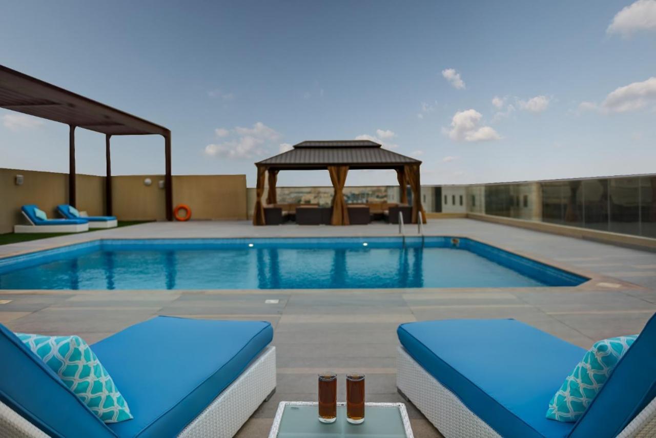 דובאי Abar Hotel Apartments Dip-1 מראה חיצוני תמונה