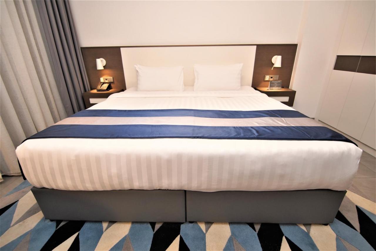 דובאי Abar Hotel Apartments Dip-1 מראה חיצוני תמונה